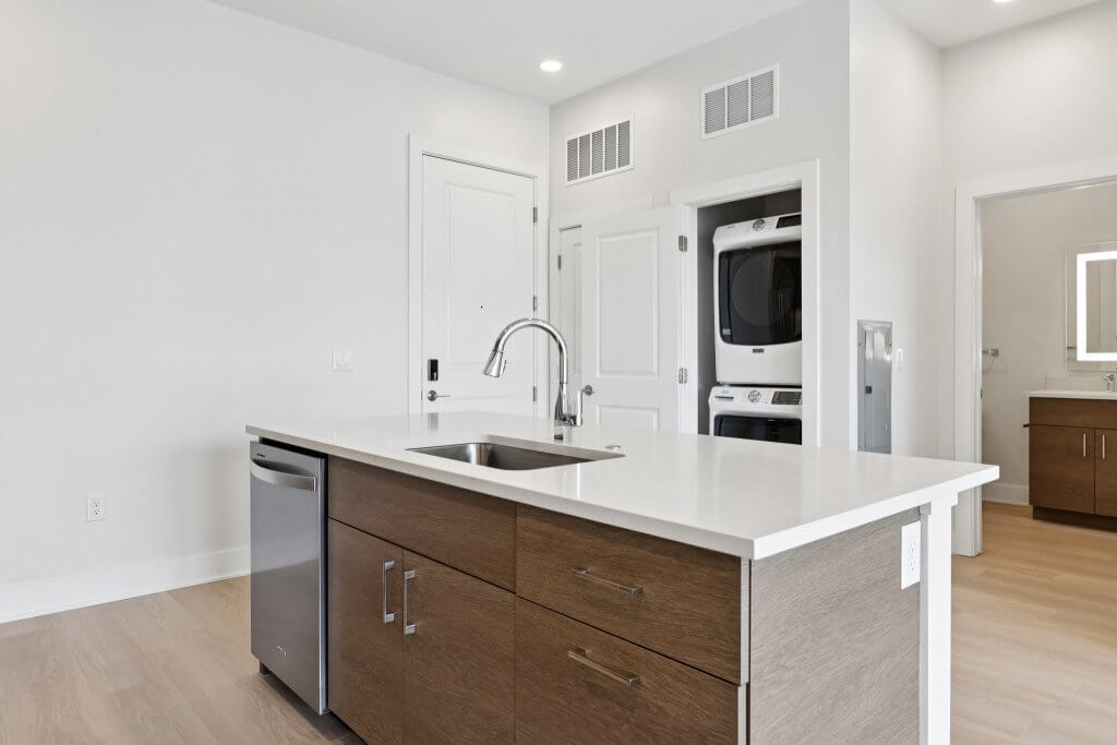 7 web or mls eff0205