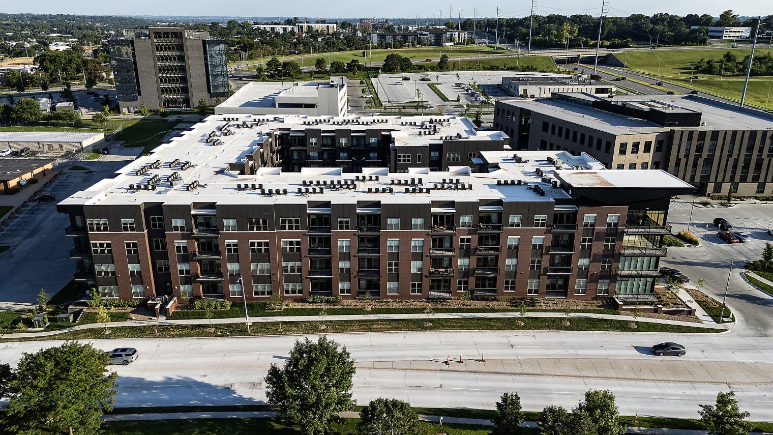 ajax at askarben exterior aerial 03